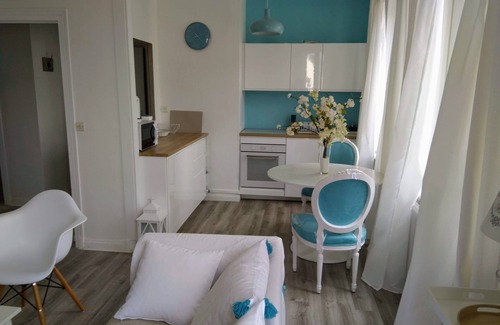 Perros-Guirec Apartment | Apartment in Perros-Guirec town center sleeps 4