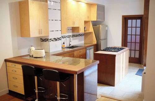 La Petite-Patrie Apartment | Apartment in Petite Patrie (Montreal) with private garden and patio