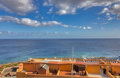 Radazul Apartment | Apartment in Radazul with Stunning Sea Views