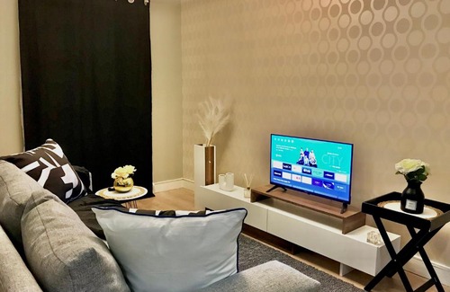 Greater Johannesburg Metropolitan Area Apartment | Apartment in Sandton