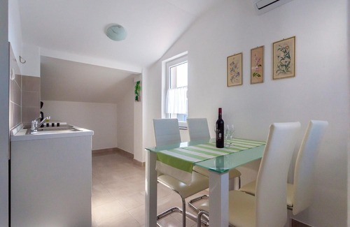 Sveti Vid-Miholjice Apartment | Apartment in Sveti Vid near the Adriatic