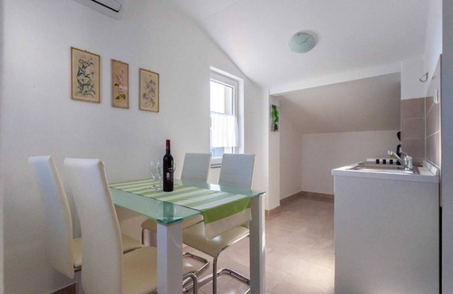Sveti Vid-Miholjice Apartment | Apartment in Sveti Vid near the Adriatic