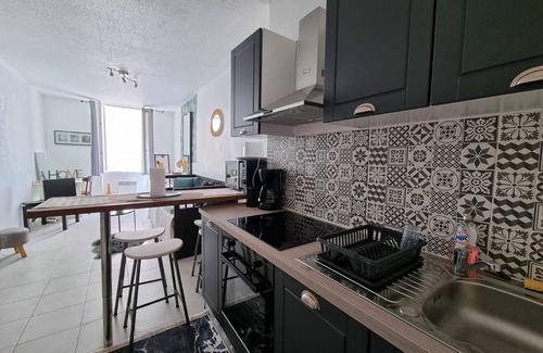 La Joliette Apartment | Apartment in the heart of the "panier", pedestrian zone, 5 minutes from the Old Port and Mucem