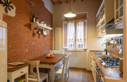 Arezzo Apartment | Apartment in the old town with 2 bedrooms, 2 bathroom and a large terrace