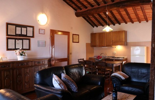 Trequanda Apartment | Apartment in Trequanda with 3 bedrooms sleeps 6