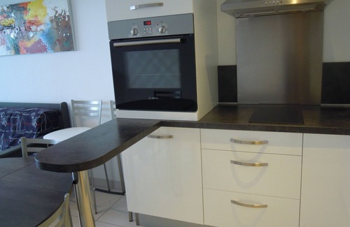 Perros-Guirec Apartment | APARTMENT IN TRESTIGNEL The Feet In Water PERROS GUIREC 22700