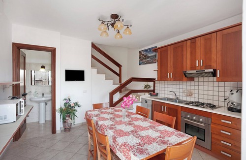 Agerola Apartment | Apartment 'In Villa Degli Dei' with Mountain View, Wi-Fi and Air Conditioning