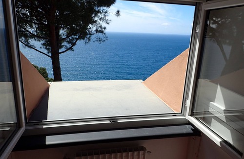 Sori Villa | Apartment in Villa ovelooking the sea