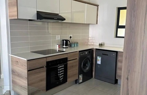 Greater Johannesburg Metropolitan Area Apartment | Apartment in Waterfall