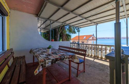 Baric Draga Apartment | Apartment Irmica