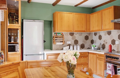 Chiesa in Valmalenco Apartment | Apartment 'Bellavista' with Mountain View & Garden