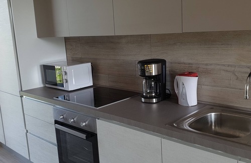 Desenzano del Garda Apartment | APARTMENT ESMERA SUPERIOR 2 ROOMS AND 2 BATHROOMS