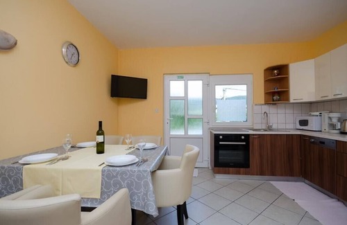 Rab Town Apartment | Apartment Jasna A3 with private pool