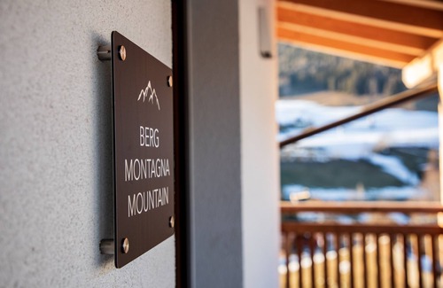 Terento Apartment | Apartment "Kieserhof Berg" with Mountain View, Private Terrace & Wi-Fi