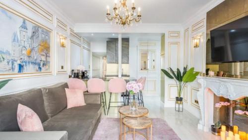 Quartier du Gros-Caillou Apartment | Apartment Léon Bourgeois