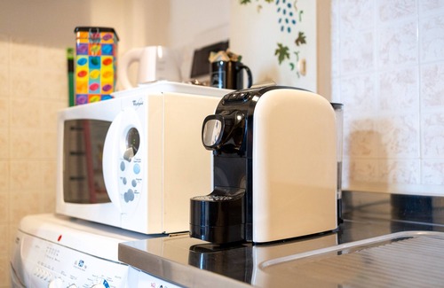 Arezzo Apartment | Apartment 'La Casa Di Ettore' with Mountain View, Private Terrace and Air Conditioning