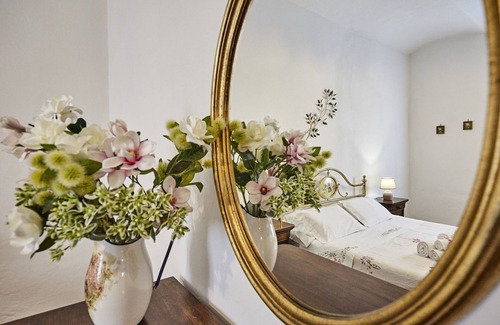 Torrita di Siena Apartment | Apartment 'La Dimora Degli Olivi' with Wi-Fi