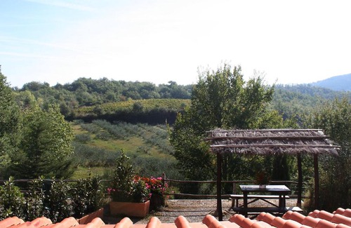 Neri Apartment | Apartment La Farfalla n-5 by Interhome