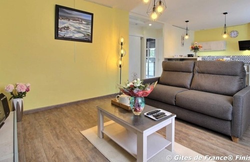 Locmaria-Plouzane Apartment | Apartment 'La Maison Bleue' with Private Terrace, Shared Garden and Wi-Fi