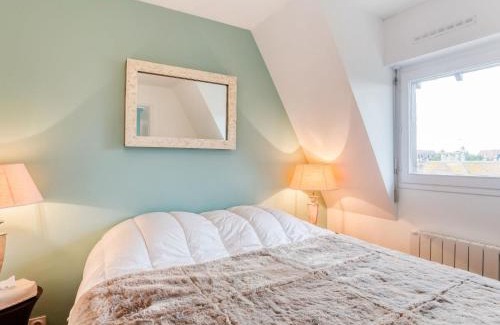 Tourgeville Apartment | Apartment Le Fairway-5 by Interhome