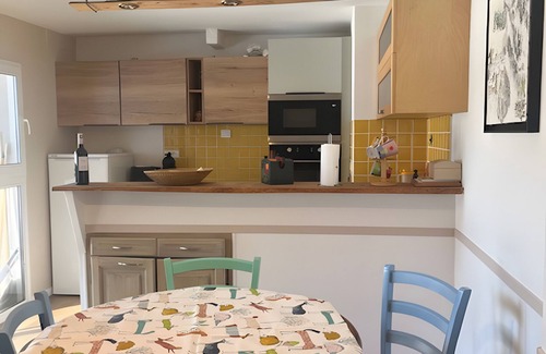 Orcieres Apartment | Apartment 'Les Ratiers' with Mountain View and Shared Garden