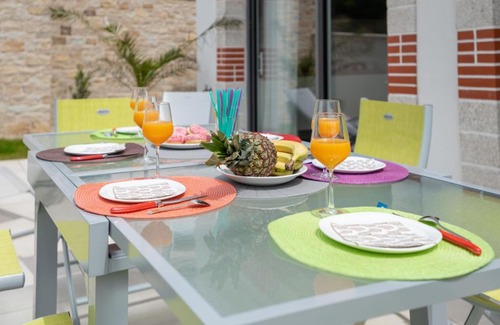 Quiberon Apartment | Apartment Les Terrasses de la Plage-1 by Interhome