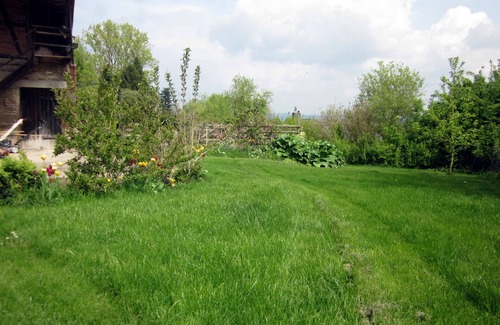 Gudensberg Apartment | Apartment 'Liere Stubb' with Shared Terrace, Shared Garden and Wi-Fi