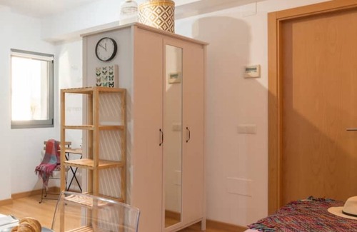 La Victoria Apartment | Apartment "Loft Victoria" with Wi-Fi & A/C