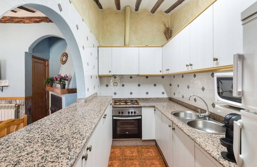 Calar de la Santa House | Apartment 'Los Pozos I' with Mountain View, Shared Pool and Wi-Fi