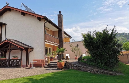 Fischbach bei Dahn Apartment | Apartment 'Lützelhardt' with Mountain View, Shared Garden and Wi-Fi