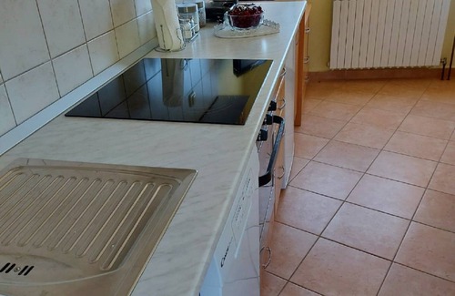 Jadrtovac Apartment | Apartment Luka