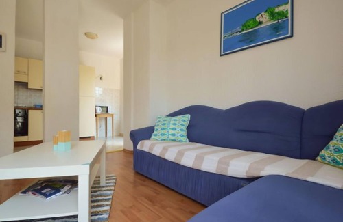 Obrovac Apartment | Apartment Mara by Interhome