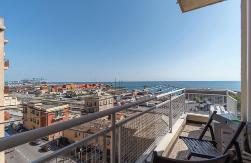 Voltri Apartment | Apartment 'Mare E Monti' with Sea View, Wi-Fi and Air Conditioning