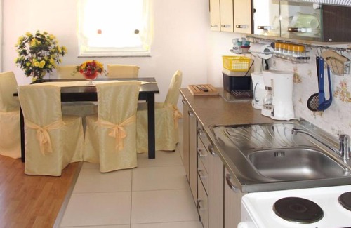 Klimno Apartment | Apartment Mario (MLK163) in Krk/Malinska - 4 persons, 2 bedrooms