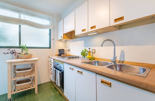 Puerto de Soller Apartment | Apartment "Marsella" with sea view completely refurbished and modernised, with Wi-Fi