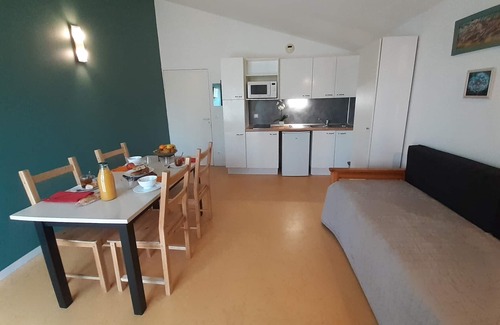 Getigne Apartment | Apartment "Meunerie", balcony & garden access on the river near Clisson