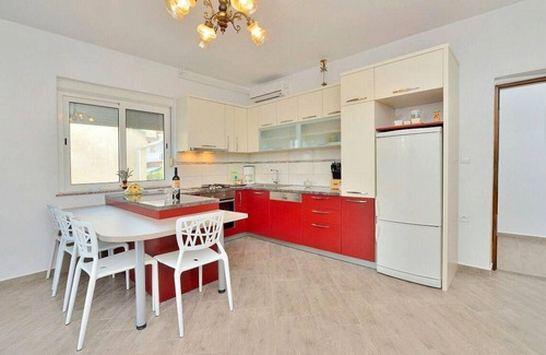 Bibinje Apartment | Apartment Mijo, (15366), Bibinje, hr