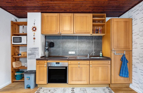 Trendelburg Apartment | Apartment 'Mit Flair' with Private Terrace, Balcony and Wi-Fi