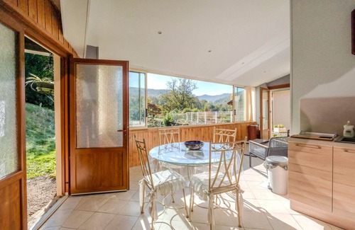 Carla-de-Roquefort Cottage | Apartment 'Moulin Ariège' with Mountain View, Private Garden and Air Conditioning