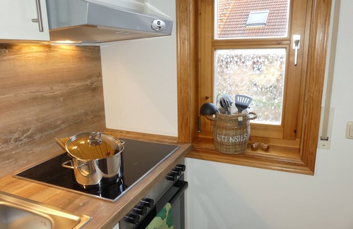 Mistelbach Apartment | Apartment-Modern-Private Bathroom-Garden view