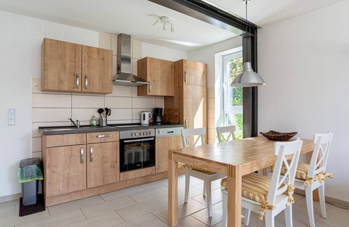 Eutin Apartment | Apartment near Baltic Sea and Fishing River