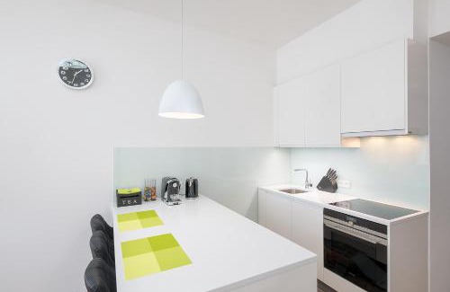 Prague 7 Apartment | Apartment near city centre with parking place