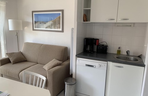 Fort-Mahon-Plage Apartment | Apartment near beach with parking and balcony