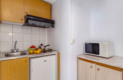 Nikiana Apartment | Apartment "Nikoleta Studio 4" with sea view, terrace & WLAN