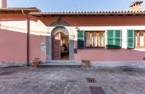 Molazzana Apartment | Apartment 'Nonna Teta 7' with Private Garden and Balcony