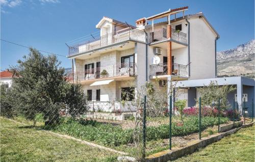 Kastel Kambelovac Apartment | Apartment Obala Kralja Tomislava Vi