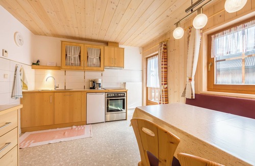 Prateria Apartment | Apartment 'Obermarhof Apt Maraberg' with Mountain View, Shared Garden and Wi-Fi