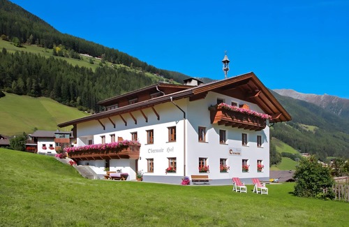 Valle Aurina Apartment | Apartment 'Obermairhof Morgentau' with Mountain View, Shared Terrace and Wi-Fi