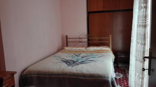Thessaloniki Apartment | Apartment on 4th floor with a huge balcony! 10 min away from Metro!