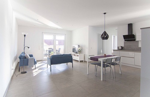 Orscholz Apartment | Apartment 'Orscholz' with Balcony and Wi-Fi
